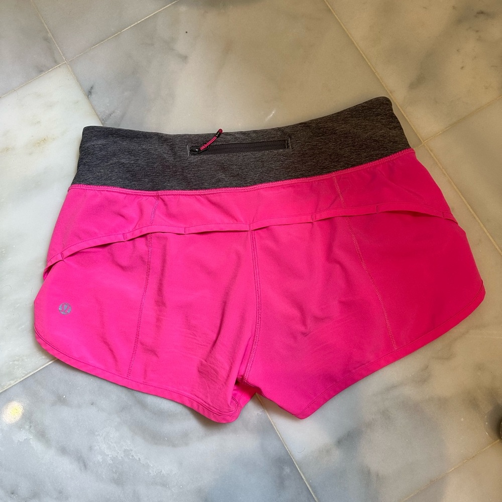 SOLD !! Lululemon Speed up Shorts 4